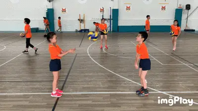 你对本杰明·舍什科对阵利兹联的上半场表现有何评价？